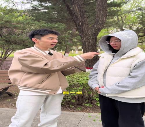 街头采访:NBA小测试看现在的大学生们有多少真球迷