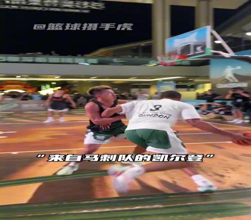 不要质疑NBA的实力!凯尔登看着都不快,但是打的非常轻松