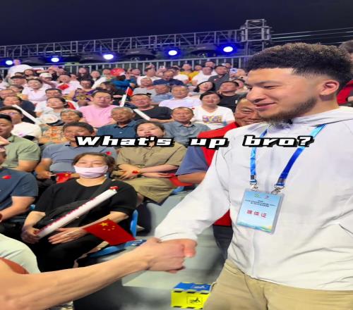 不是,NBA球星都来打村BA了...