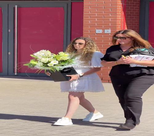 上月剛結婚！若塔妻子前往安菲爾德為若塔獻花