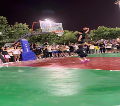 如果詹姆斯和普理查德1v1单挑会是这样的画面