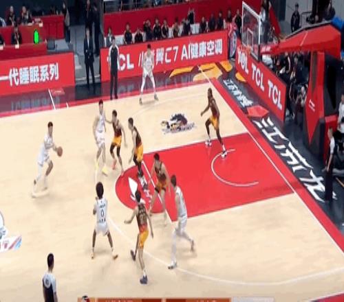 26歲廣西球王，在質(zhì)疑聲中成為本土得分王