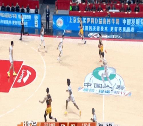 26歲廣西球王，在質(zhì)疑聲中成為本土得分王