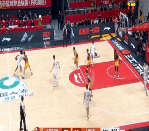 26歲廣西球王，在質(zhì)疑聲中成為本土得分王