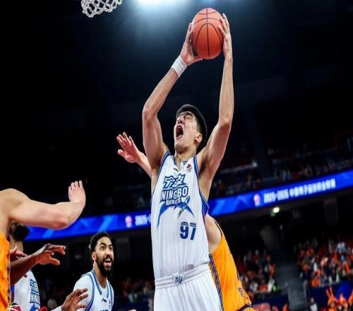 CBA最新勝率榜，面具俠德比，衛(wèi)冕冠軍笑到最后，上海6連勝！