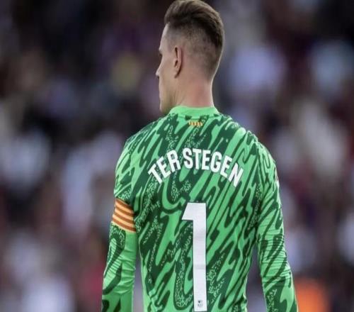 每體：特獅寧愿在巴薩擔任替補也不愿接受被租借到赫羅納