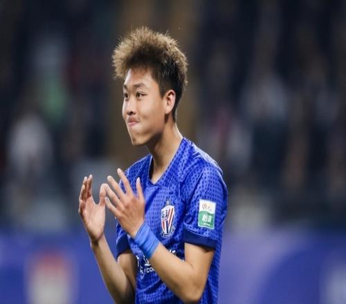 29輪僅出場4次！國足后防希望之星慘遭斯帥冷落，淪為中超雞肋