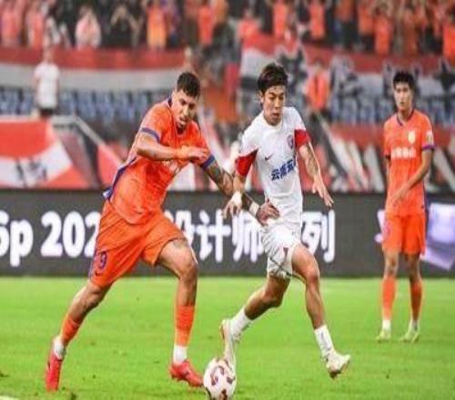 【中超】侯永永破門李小恒頭球泰山1比1玉昆