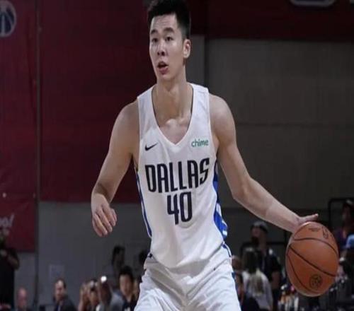 飽漢子不知餓漢子饑，郭昊文拒絕NBA合同，這讓曾凡博情何以堪