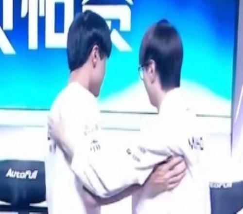 iG&T1季后賽選手?jǐn)?shù)據(jù)：TheShy不買真眼來就給GALA擊殺參與41%！