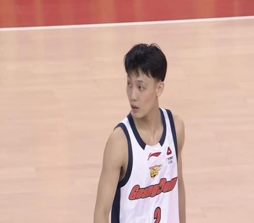 終于來了！廣東隊迎來“新鋒線王炸”，朱芳雨拒絕更換外援