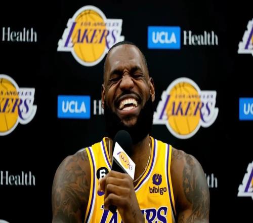 NBA名記爆料：新賽季將是詹姆斯身穿湖人球衣的最后一個(gè)賽季