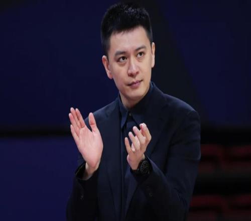 到底換誰(shuí)遼籃新援已到沈陽(yáng)楊鳴裁員對(duì)象二選一