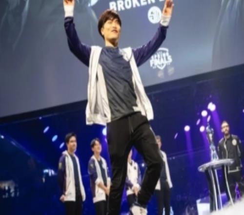 外網(wǎng)爆料：上單選手Impact即將加入SEN戰(zhàn)隊