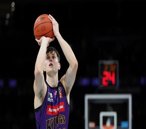 表現(xiàn)不佳外加賽季報(bào)銷，勇士在賽季剛開始就裁掉了這位次輪秀