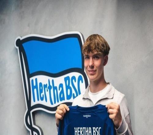 德天空：赫塔16歲中場艾?；舳饕姾篱T爭奪，其解約金1200萬