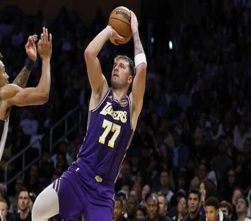 東契奇：文班是聯(lián)盟最難對付的球員我非常喜歡和他較量