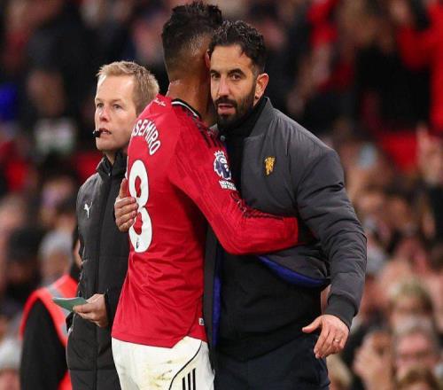 曝卡塞米羅拒絕降薪續(xù)約曼聯(lián)原因！經(jīng)紀人預(yù)測其離隊，有別于馬奎