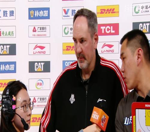 不是陳林堅，不是珀賽爾，山東助教表揚一人：表現(xiàn)非常好，幫助大