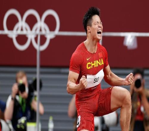 蘇炳添：只有堅(jiān)強(qiáng)不息的人，才能夠夢(mèng)想成真