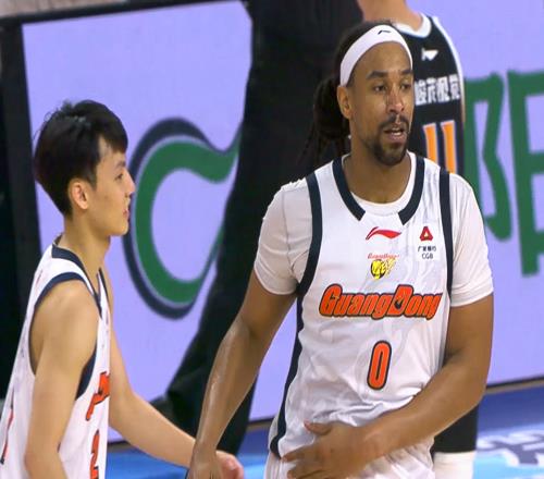 薩林杰點(diǎn)贊廣東隊(duì)1球員：他是球隊(duì)的大腦，值得所有的贊美