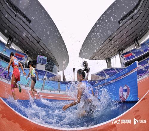 賽場直擊：殘?zhí)貖W會田徑場上產(chǎn)生多面金牌，美妙瞬間一一捕獲