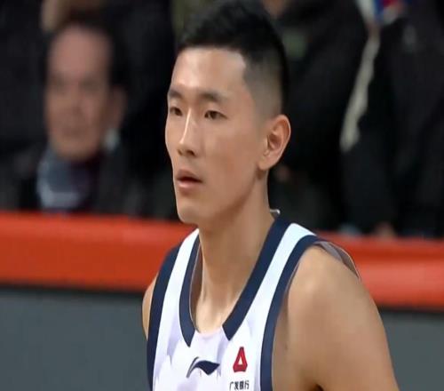 四連勝！山東男籃第四節(jié)12比0逆轉(zhuǎn)，本土核心兩雙爆發(fā)，外援22分