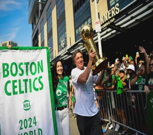 估值61億！聯(lián)盟正式批準(zhǔn)！NBA第二大交易完成