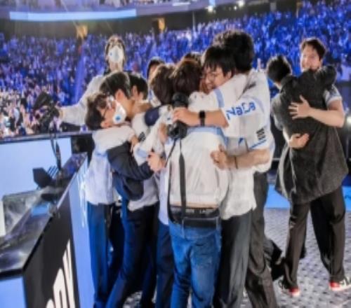 LOL最強時(shí)一上！那年今日DRX以32擊敗T1奪得2022年S賽冠軍