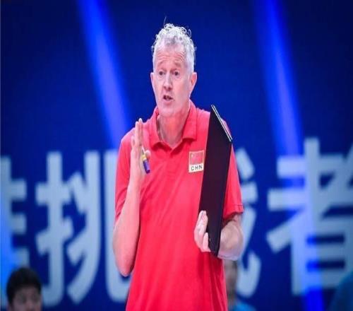 中國男排主帥海寧現(xiàn)身全運(yùn)會，稱需建立不同于女排的培養(yǎng)體系