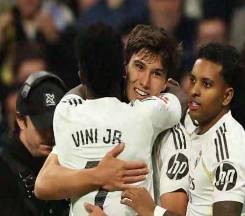 巴薩贏了，但贏得憋屈！國米平了，這榜首坐著燙屁股