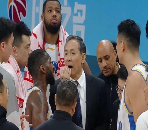 CBA排名大變！上海七連勝勢不可擋，北京廣東位居四強(qiáng)山東四連勝