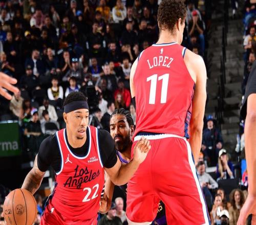 連續(xù)6戰(zhàn)得分上雙！快船撿漏64萬奇兵：小卡哈登喜獲攻防一體絕配