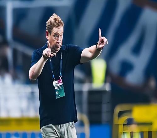 大連英博在12月22日官宣重要決定！已因此跟李國(guó)旭續(xù)約，值得期待