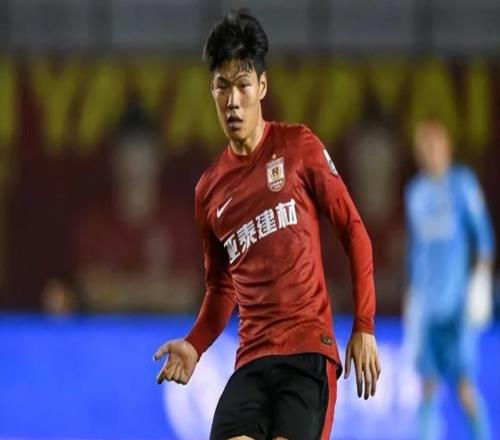 新蔣光太國(guó)足20歲新星橫空出世：曾因泡吧喝酒挨罵，如今獲重用