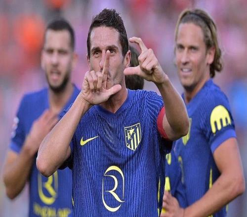 豪門綜述：巴薩客場2比0凱旋繼續(xù)領(lǐng)跑維拉2比1曼聯(lián)穩(wěn)居前3