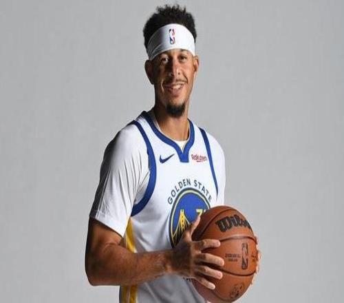 官宣：勇士正式簽下賽斯庫里后者將身披31號球衣