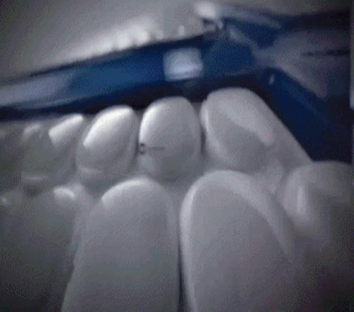 這面對(duì)的是什么防守壓力！庫(kù)里三分讓申京和狄龍一起“跳舞”