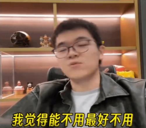 嚇壞九冠王！柯潔直播中吐槽智駕：好蠢好嚇人能不用最好不用
