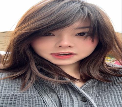 mayumi曬照：全美就這一霸王茶姬芝店耶，我搶到了??！好想念中國啊