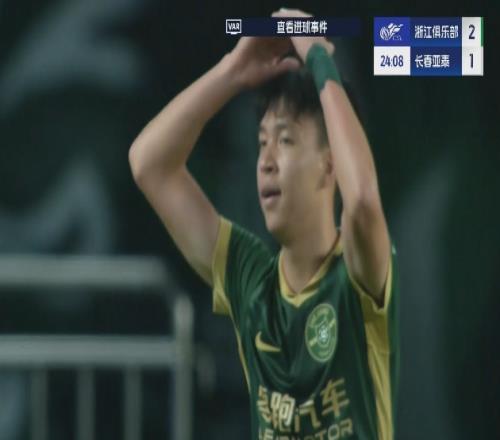 9场6球！18岁王钰栋头球抢点破门生涯首次梅开二度，近5场攻入5球