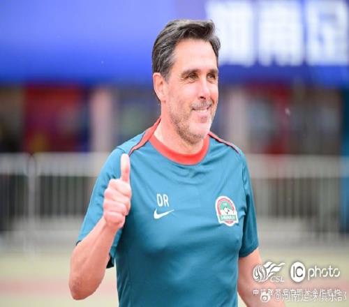 【圖集】2025中超聯(lián)賽第11輪，河南俱樂(lè)部酒祖杜康賽前踩場(chǎng)