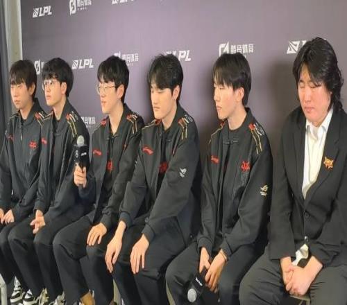 訓(xùn)練賽也爆炸了Scout：每次前期都撐不過去需要一場勝利找回感覺