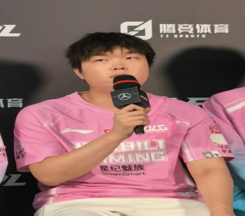 Bin哥這次不騙我們吧Bin明天正常打就能贏淘汰賽打誰都有機會