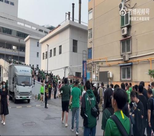 客戰(zhàn)石家莊功夫！博主：有1700名北京球迷來現(xiàn)場支持國安
