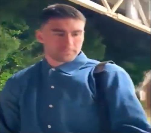 被球迷問到是否會留在尤文，弗拉霍維奇：這個問題不該問我