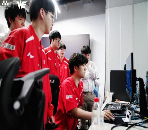 理性讨论，从季后赛的表现来看，吧友们觉得WEvsTES谁的胜面更大