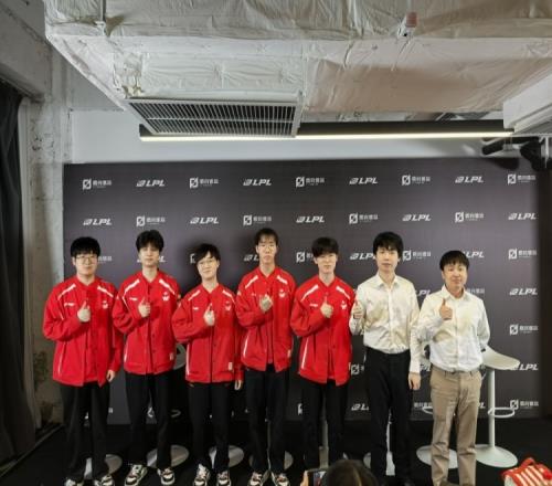 WE賽后群訪教練：決勝局很爽的心情做BP當選手時還沒打過BO5
