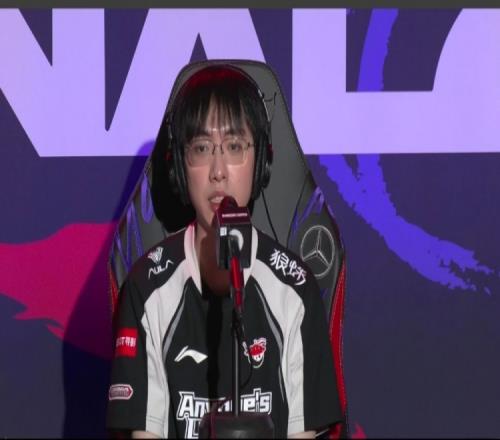 Flandre：回去看錄像復盤自己沒做好的點Kiin是比較全能的選手