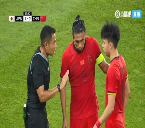 媒體人：中國球員別想歐洲&J聯(lián)賽立足就挺難，預(yù)測中超薪資還會(huì)降